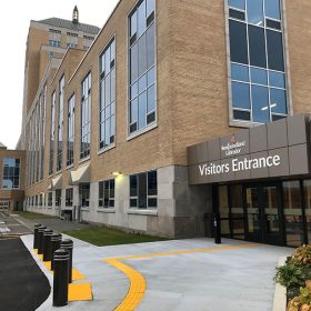 A new visitors’ entrance at Confederation Building Complex in St. John’s, located at the link between East Block and West Block, includes extended accessible curb sections; tactile indicator surfaces; a smoother, more gradually sloped walkway; and new equipment to assist security services staff in maintaining a safe and secure facility.
